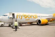 Flybondi no pagó sueldos y crece el conflicto gremial