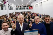 Alak recibió a Descalzo en el PJ La Plata: “En el peronismo no sobra nadie, necesitamos a todos”