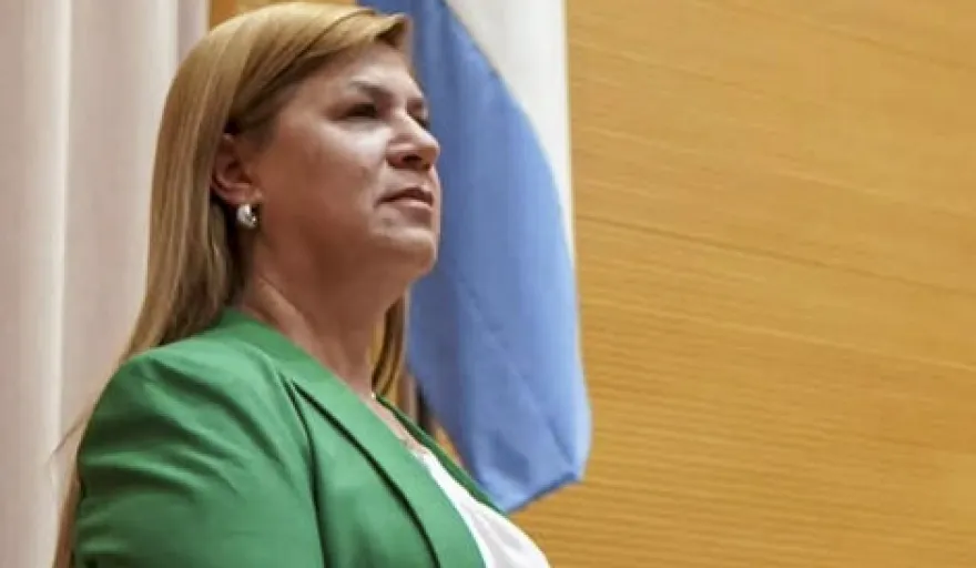 Gloria Ruiz enfrenta acusación por fraude y enriquecimiento ilícito en Neuquén
