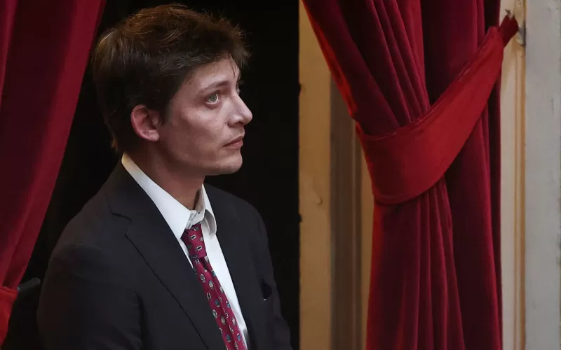El trasfondo del cruce entre Santiago Caputo y Facundo Manes