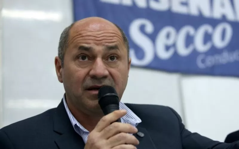 Secco desafía a Cristina y agita la interna peronista