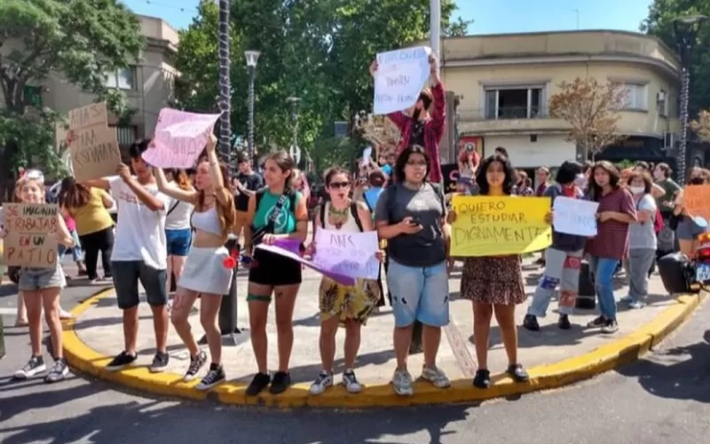 Quieren abrir una calle y afecta a una escuela de arte