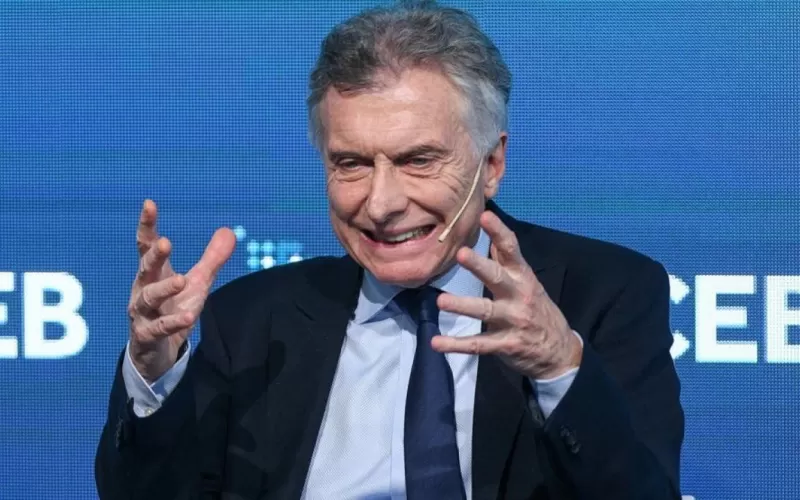 Macri mueve las fichas y apunta contra Bullrich